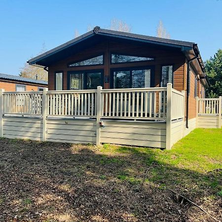 Brackencroft Lodge With Hot Tub York Dış mekan fotoğraf