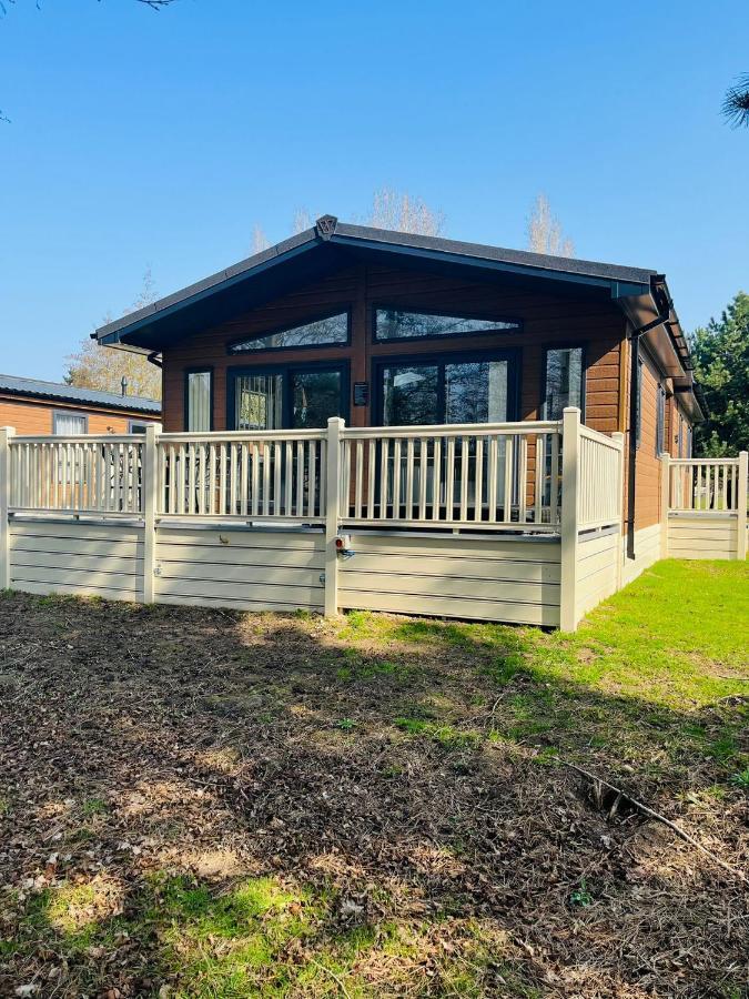 Brackencroft Lodge With Hot Tub York Dış mekan fotoğraf